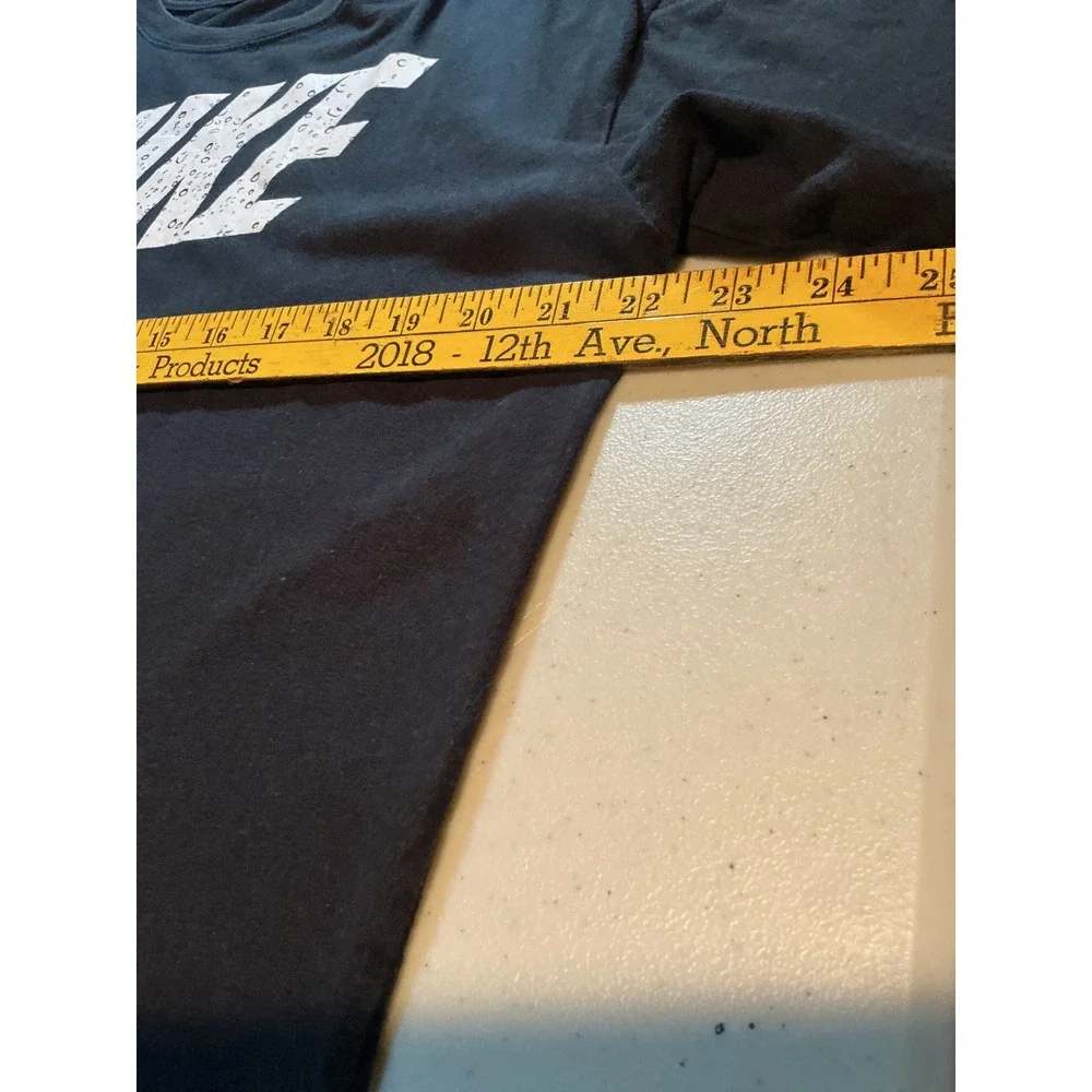 Nike graphic shirts
